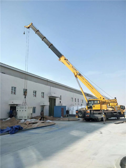 新城区“超载就喊停”—— 吊车的 “重量保镖” 技术